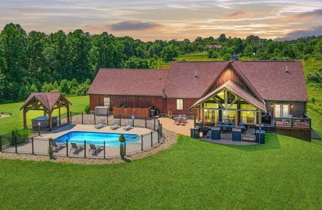 Meadows | Pool | 6,000 sqft