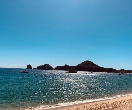 Medano Beach front resort Cabo Villa 2Queen beds 2805-B