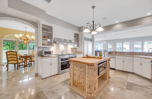 Mediterranean Villa | Heated Pool | Venice of America | Riverside View | Venetian Key | RESlDENCES