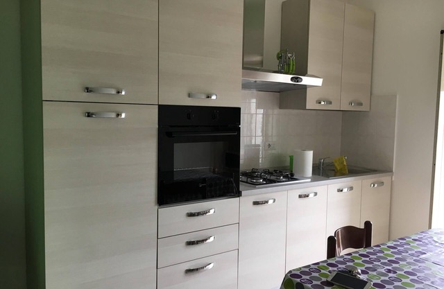 Melaverde, between Rome and Naples, 150 m from the sea, 15 km from the thermal baths of Suio