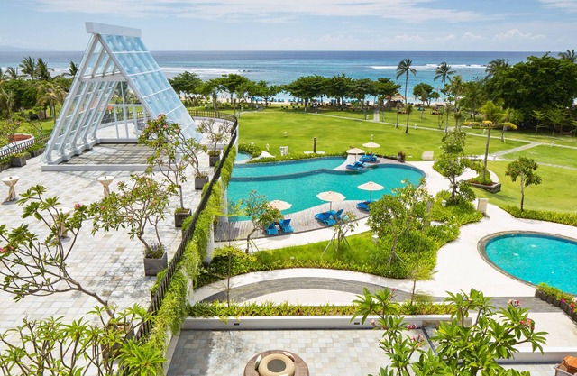 MERUSAKA Nusa Dua