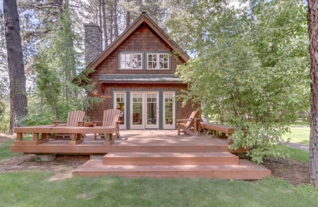 Metolius River Resort Cabin 11 - Luxurious cabin on the Metolius River w/