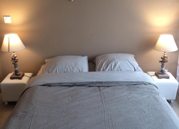 Meublé de Tourisme Au Troubadour, vaste T2 proximité République avec garage