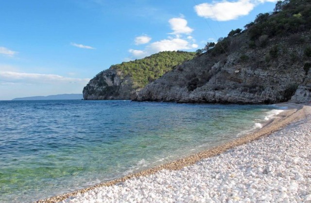 Mick (ICS400) by Interhome