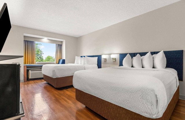 Microtel Inn & Suites by Wyndham Salisbury