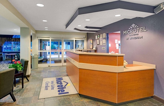 Microtel Inn & Suites by Wyndham Cherokee