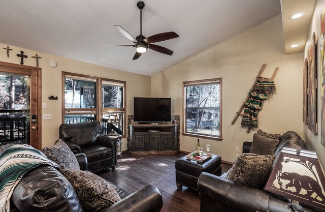 Midtown Riverfront 1 | Pet-Friendly, Hot Tub
