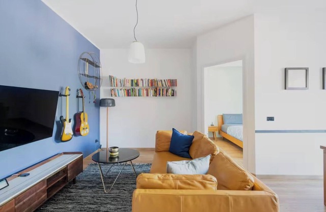 Milan Apartment Infinite Dreams: 1 min subway MM1