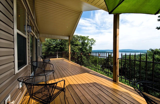Million Dollar Views Plus Lake Access and Free WiFi NEW Holiday Discount!