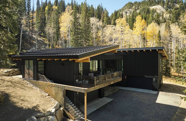 Milly Slopeside by Cottonwood Lodging