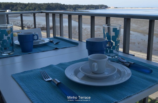 MINHO TERRACE - Marginal Walk