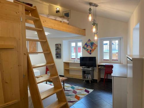 Mini maison à Sierre linges et nettoyage compris