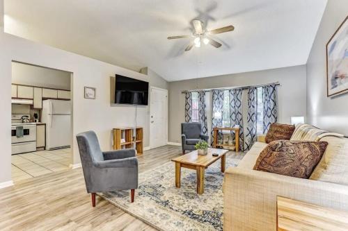 Mins to Downtown & Islands! Garfield Getaway