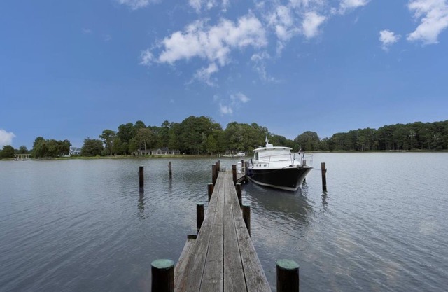 Minutes from Downtown St. Michaels | Guest House | Pool | Private Dock