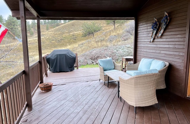Missouri Canyon Getaway- Close to Missouri River