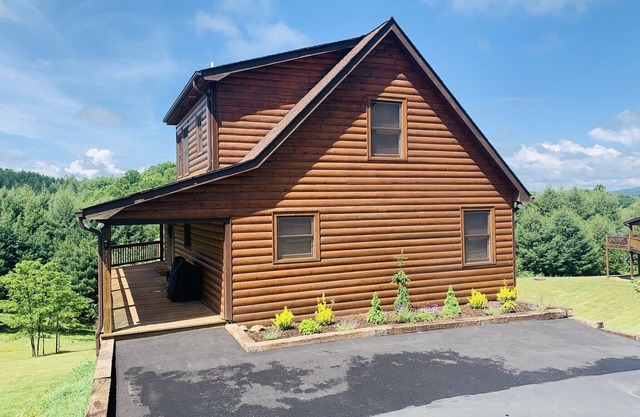 Misty Mountain Cabin w/gorgeous views