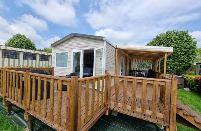 Mobil-home 2023 RapidHome Panorama 3 chambres 6 vélos lave-vaisselle 2 piscines couvertes