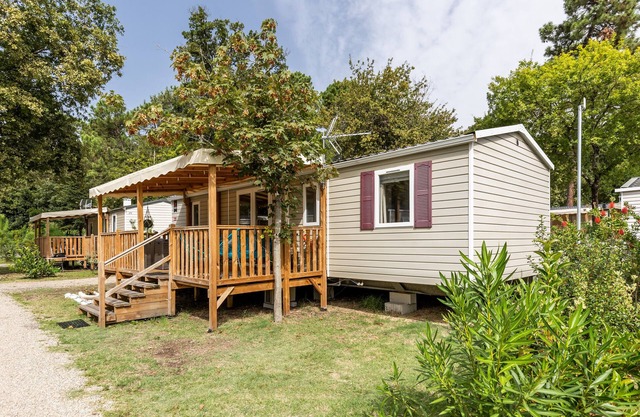 Mobilhome 3 rooms, 2 bathrooms - Cap Ferret with Terrace, Tennis Court & Grill
