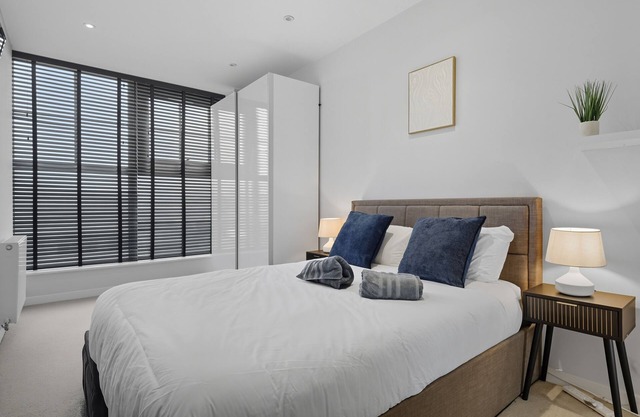 Modern 1 Bedroom Apartment |16 minutes to Central London