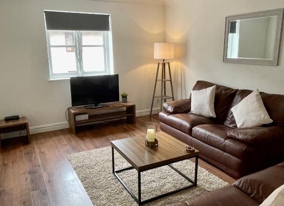 Modern 2 bedroom apartment near Glasgow Airport