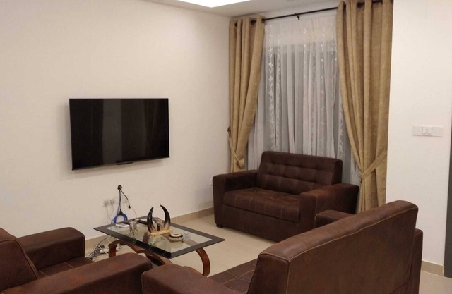 Modern 2 Bedroom Duplex - Gated Estate , 24/7 Security, Gym, Pool, Tennis Court