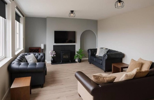 Modern 3-Bed Duplex Apartment – Steps from Leeds Arena & City Centre