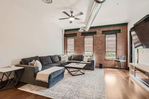 Modern 3 Bed Loft in the Heart of Lodo