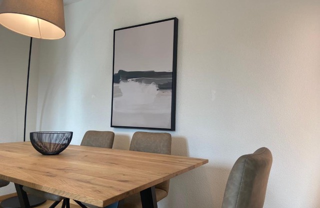 Modern 3BDR Duplex with Skyroof in Trendy Zurich West
