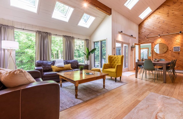 Modern 5BR VT home minutes to Stratton w/Sauna