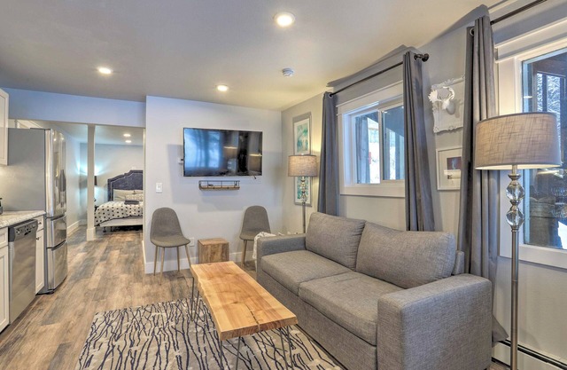 Modern Anchorage Getaway, Steps From Coastal Trail