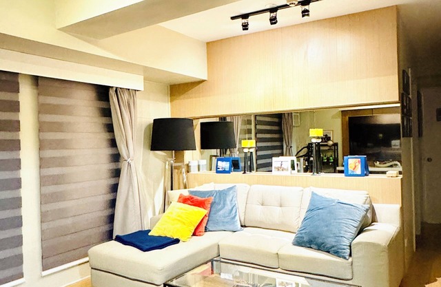 Modern and spacious 2BR condo. Prime location in Alabang