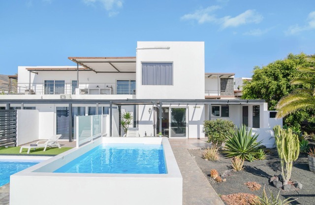 Modern Apartment Casa Amanecer 1 with Pool, Terrace & Wi-Fi; Parking Available