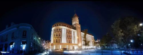 Modern Apartment I Roof Top View