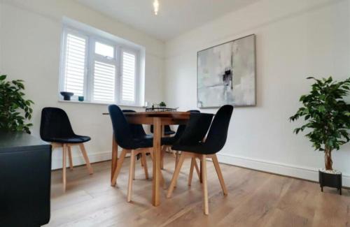 Modern apartment in Melbourne Long Stays Welcome