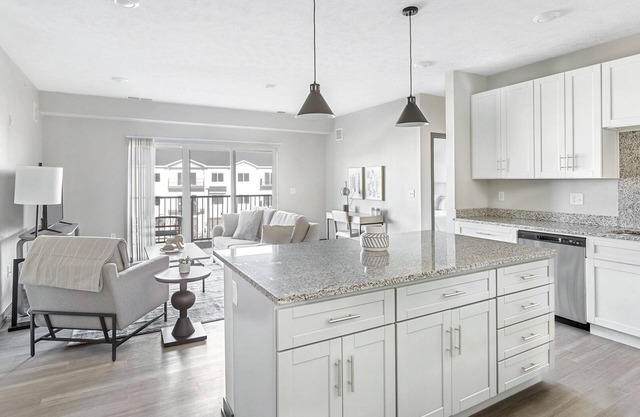 Modern Apartment in Prime Location (ID1002X858)