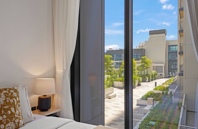 Modern Apartment with Balcony and Pool