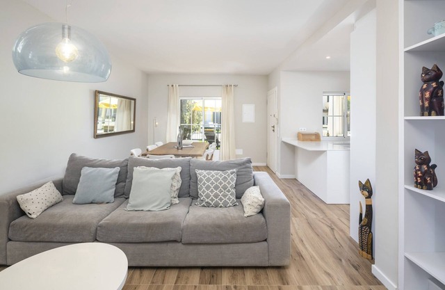 Modern apartment with sea views, terrace