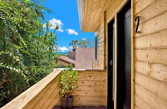 Modern Beach Retreat – Steps to Laguna Beach’s Main Beach & Village Charm!