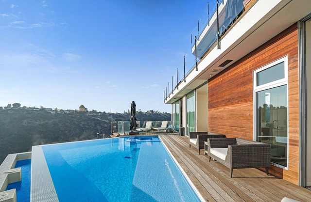 Modern Bel Air Estate | 5 Bd | 7 Ba | 6,112 sqft | Pool | Views