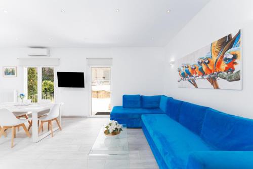 Modern & Central Apt in Athens