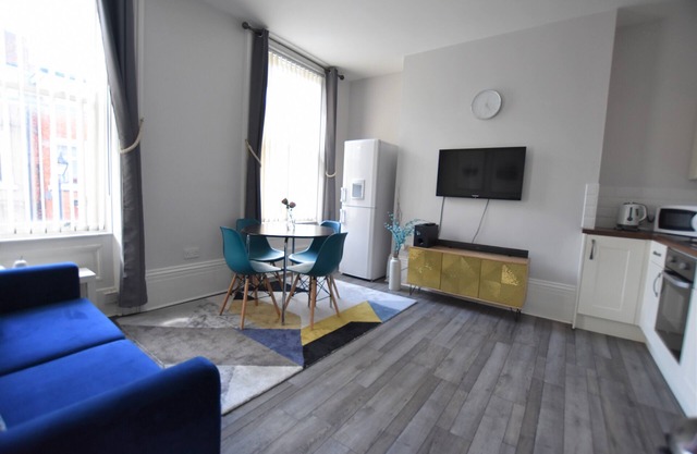 Modern & Comfy 2 bedroom apartment