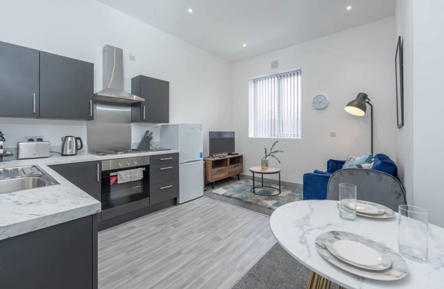 Modern & Cosy Budget 1 Bedroom Flat in Dudley