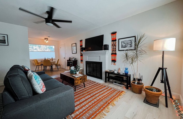 Modern, Cozy Reno-Tahoe Retreat w/Office