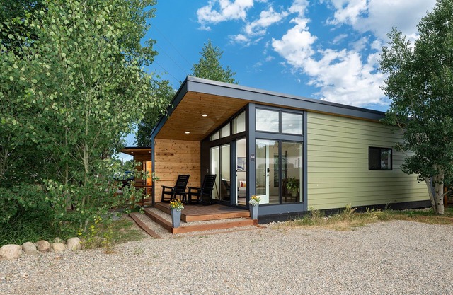 Modern Downtown Home w/Private Sauna