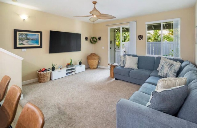 Modern Family Beach Villa near shops and dining