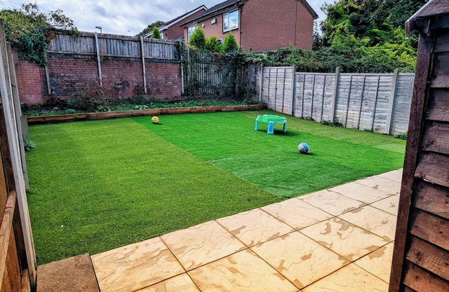 Modern Family Home | Parking | Private Garden