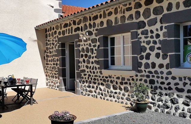 Modern Farmhouse with Spa, Near Tourist Sites in Haute Loire