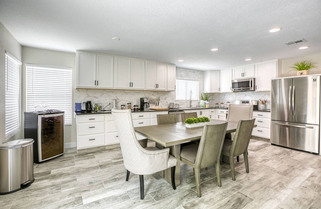 Modern, Fully Renovated 4 Bedroom House