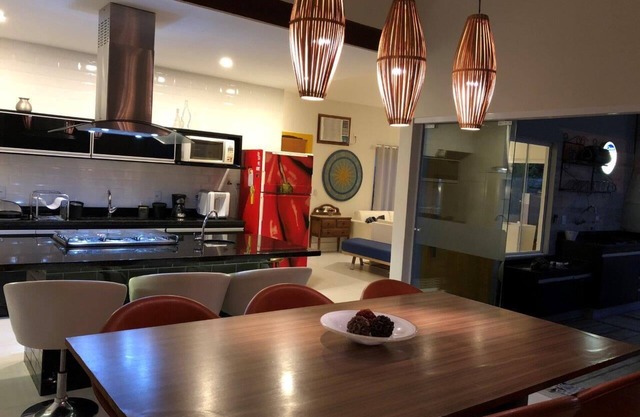 MODERN HOUSE 4 SUITES WITH POOL IN GERIBA