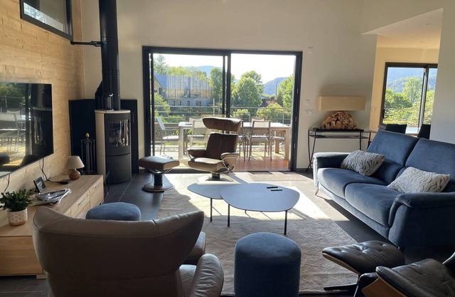 Modern house in Villard-de-Lans with 8 sleeps, parking and WiFi